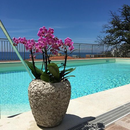 Hotel Mediterraneo Cavi di Lavagna Extérieur photo